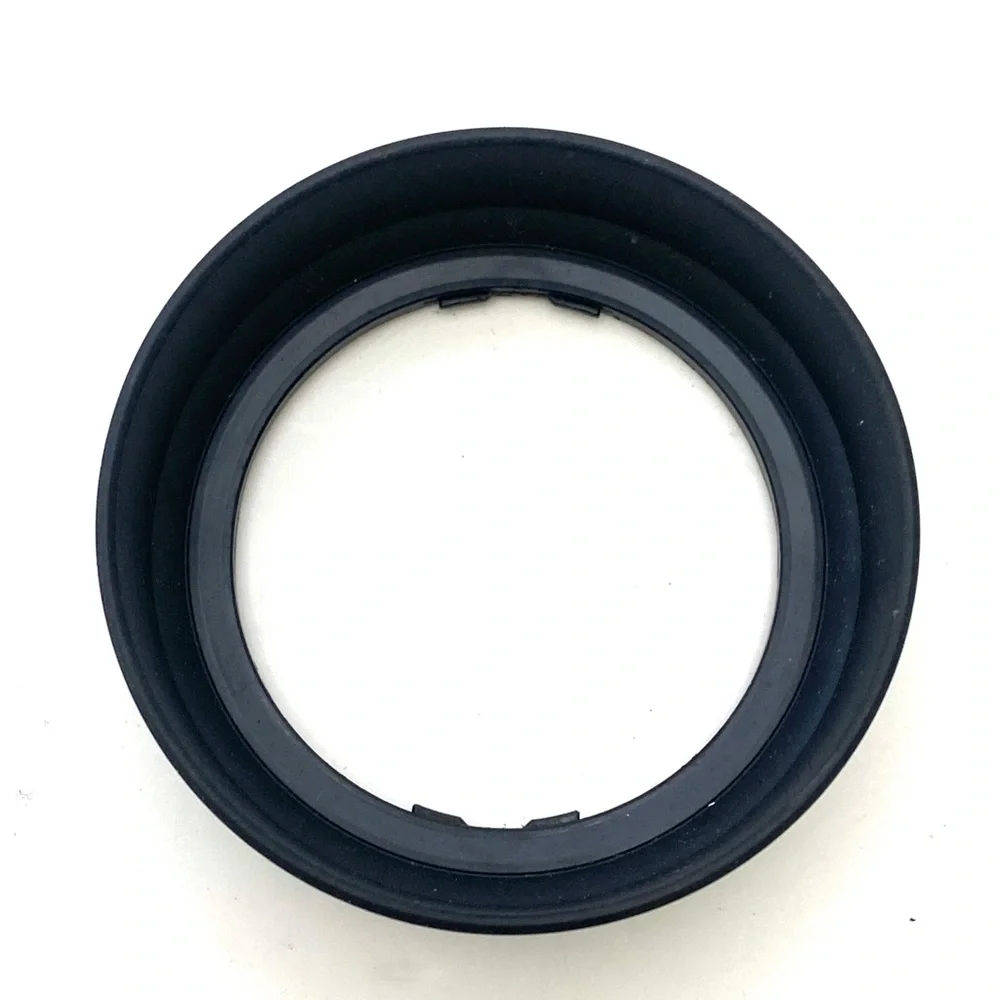 Minolta A 35 - 70/4 Black Lens Hood